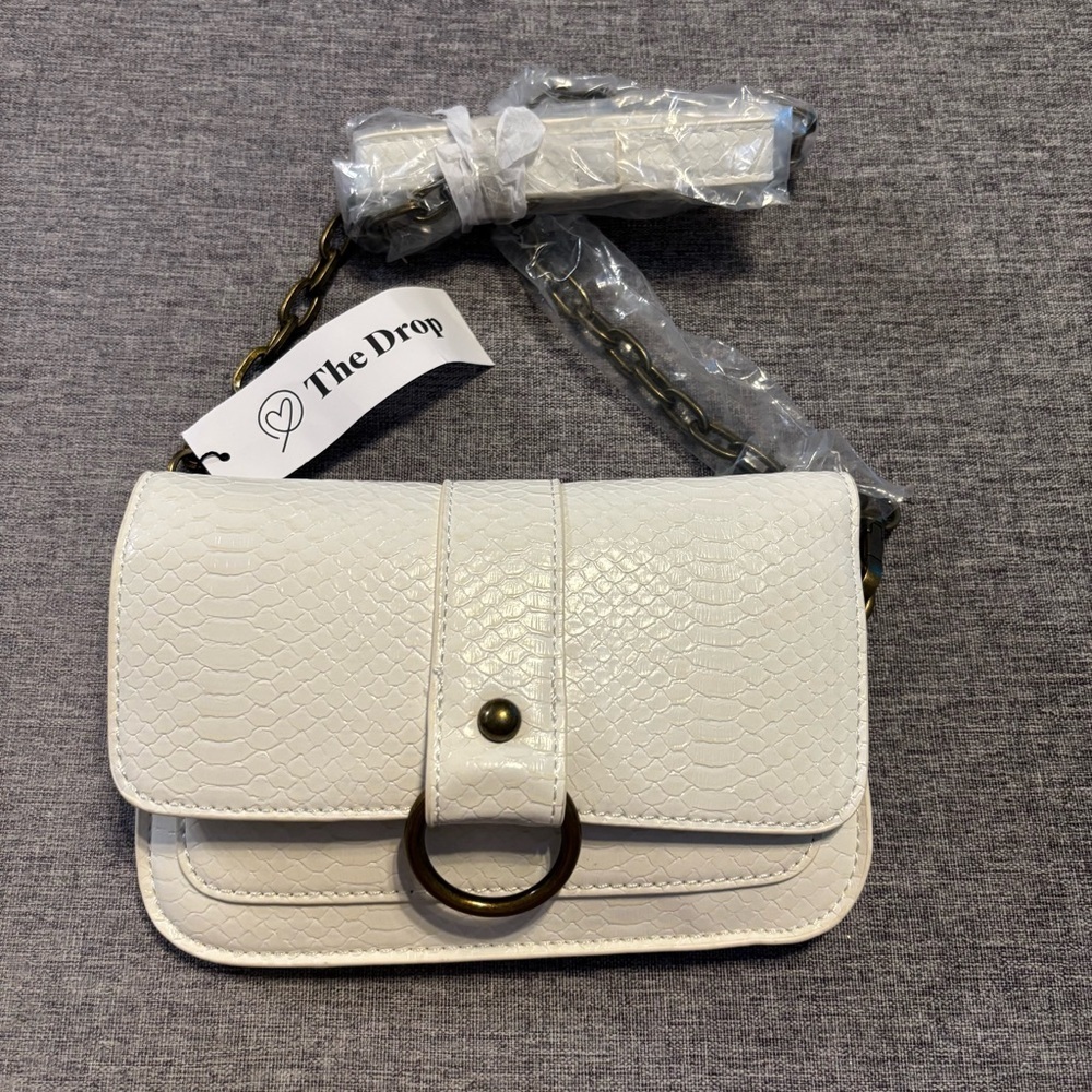 The Drop Women's Lara Chain Mini Crossbody Bag